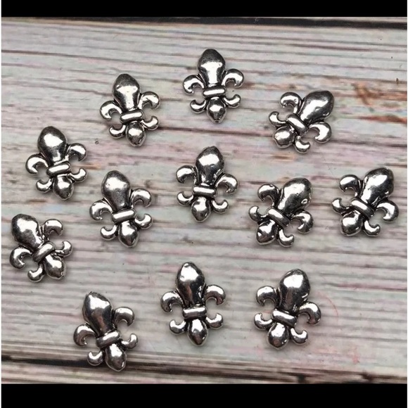 NEW Fleur De Lis Silver Tone METAL Beads DIY jewelry making supplies Craft Lot - Picture 12 of 15